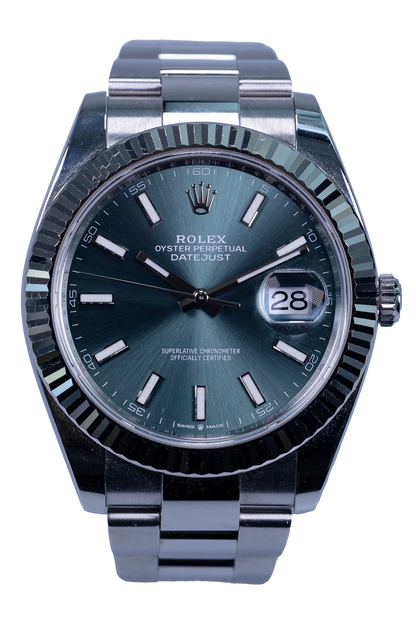 Rolex Datejust 41 Ref. 126334 – grünes Zifferblatt, Stahlgehäuse mit Weißgold-Riffellünette Rolex Datejust 41 Ref. 126334