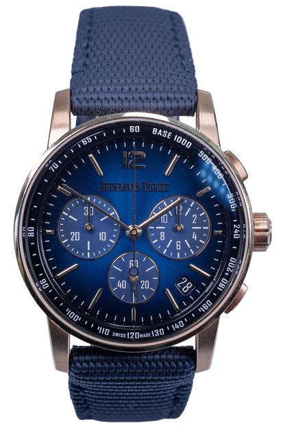 Audemars Piguet Code 11.59 Ref. 26393OR.OO.A321CR.01 — blaues Zifferblatt, Rosegoldgehäuse, Kautschukband Audemars Piguet Code 11.59 Ref. 26393OR.OO.A321CR.01